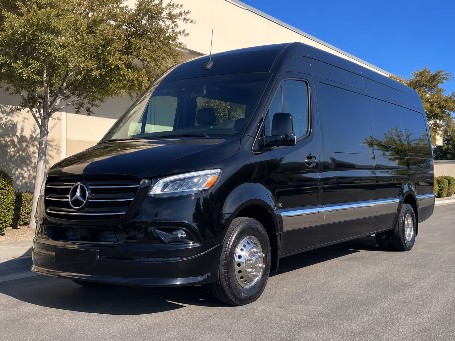 Rent a Bus to Dickies Arena