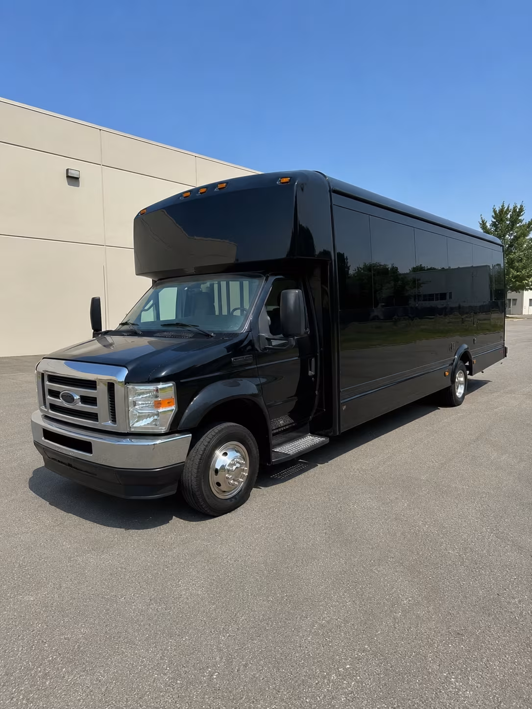 Fort Worth Birthday, Sweet 16, & Quinceañera Party Bus Rentals